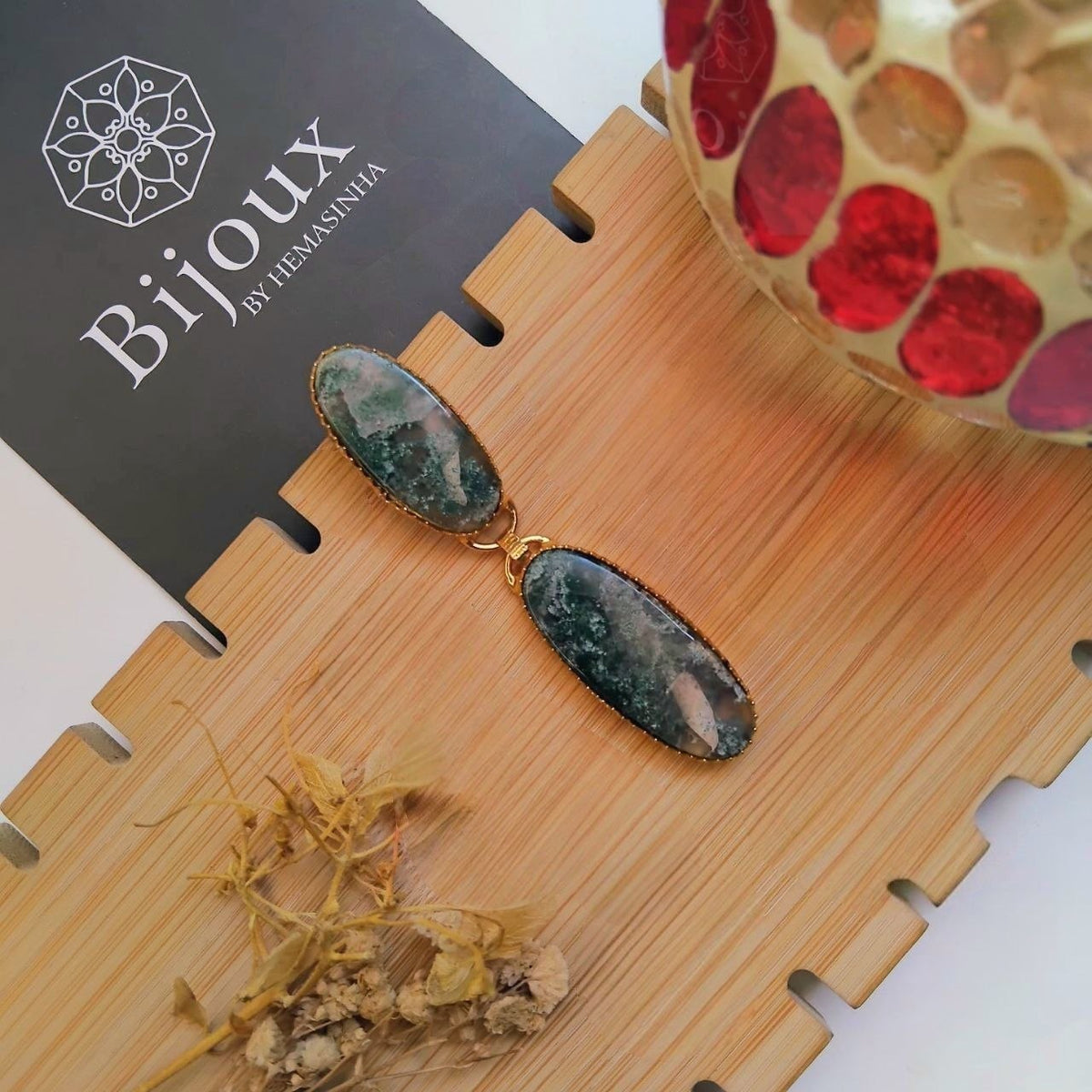 RIHANNA HANDMADE NATURAL STONE GOLD TONED DANGLERS/EARRINGS ER953