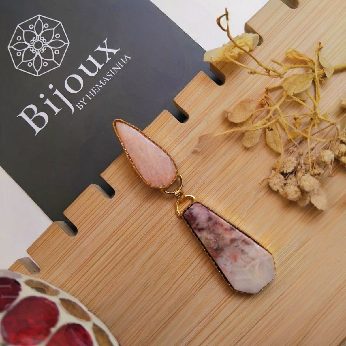 RIHANNA HANDMADE NATURAL STONE GOLD TONED DANGLERS/EARRINGS ER953