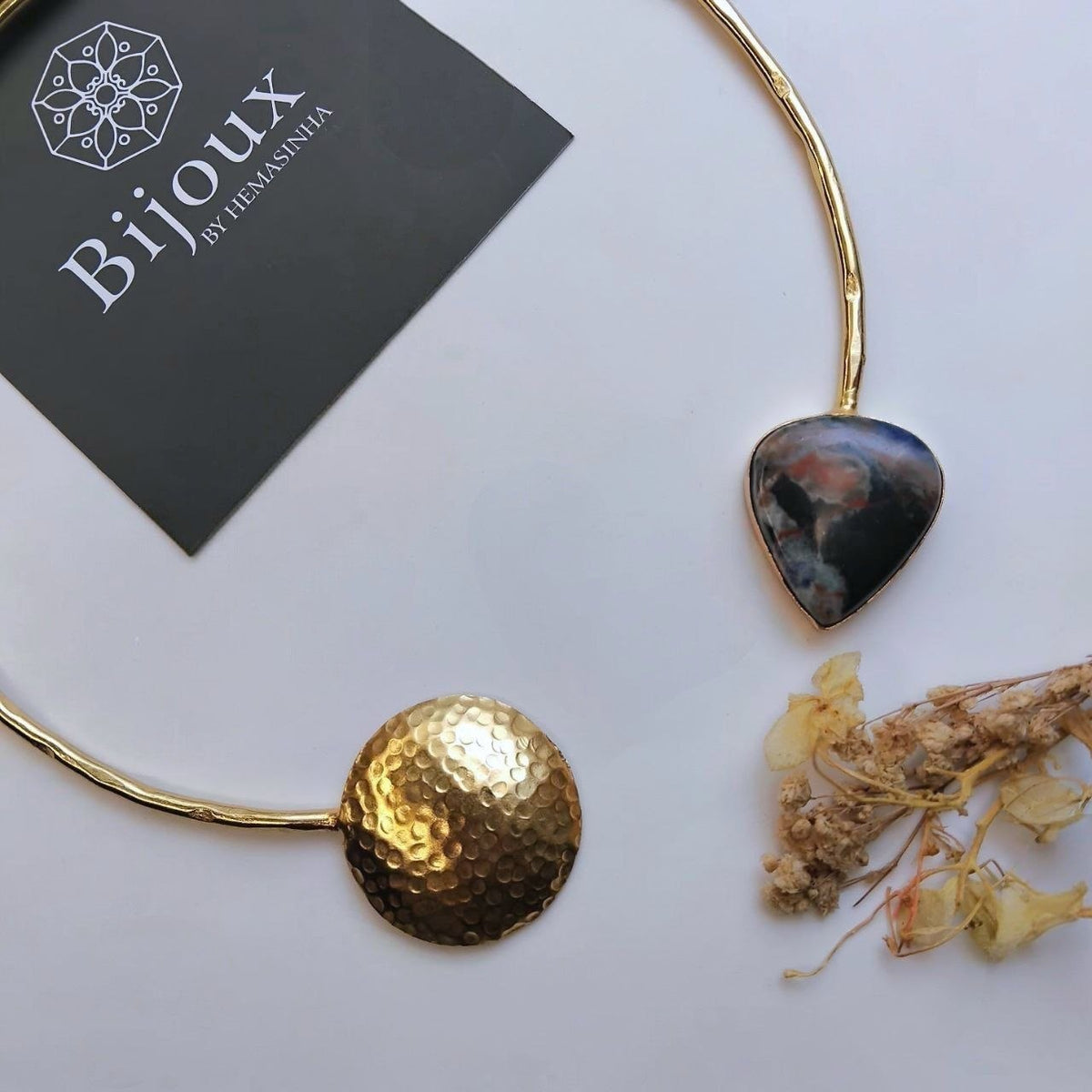 ZAYANA GOLD TONED HANDMADE SET WITH EARRINGS NECKLACE/HASLI NL374