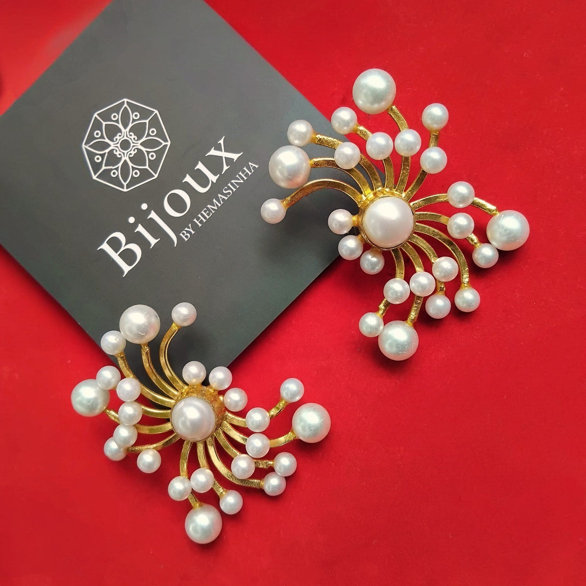 SANYA GOLD TONED HANDMADE PEARL EARRINGS/STUDS ER952