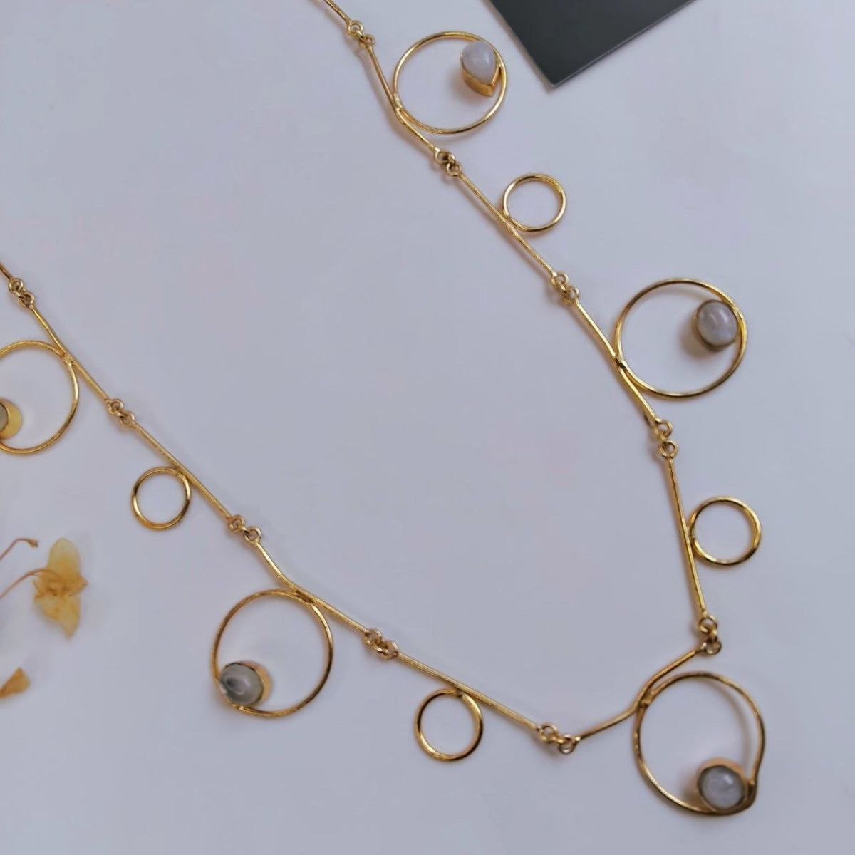 KAREENA HANDMADE ANTIQUE GOLD TONED NECKLACE OF29