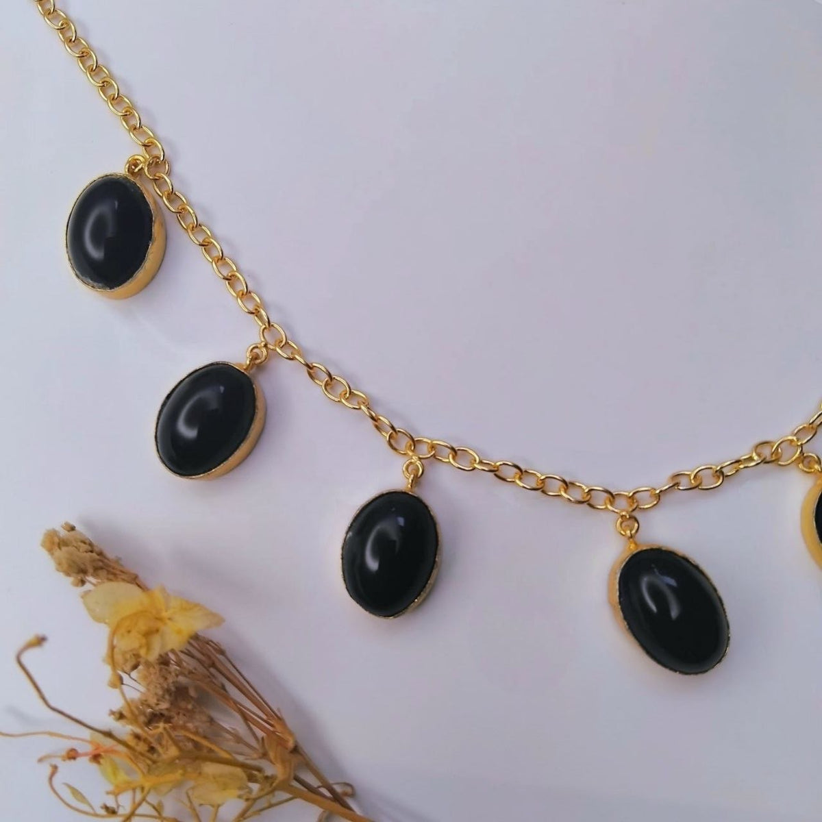 SHAKSHI HANDMADE GOLD TONED NATURAL STONE NECKPIECE OF30