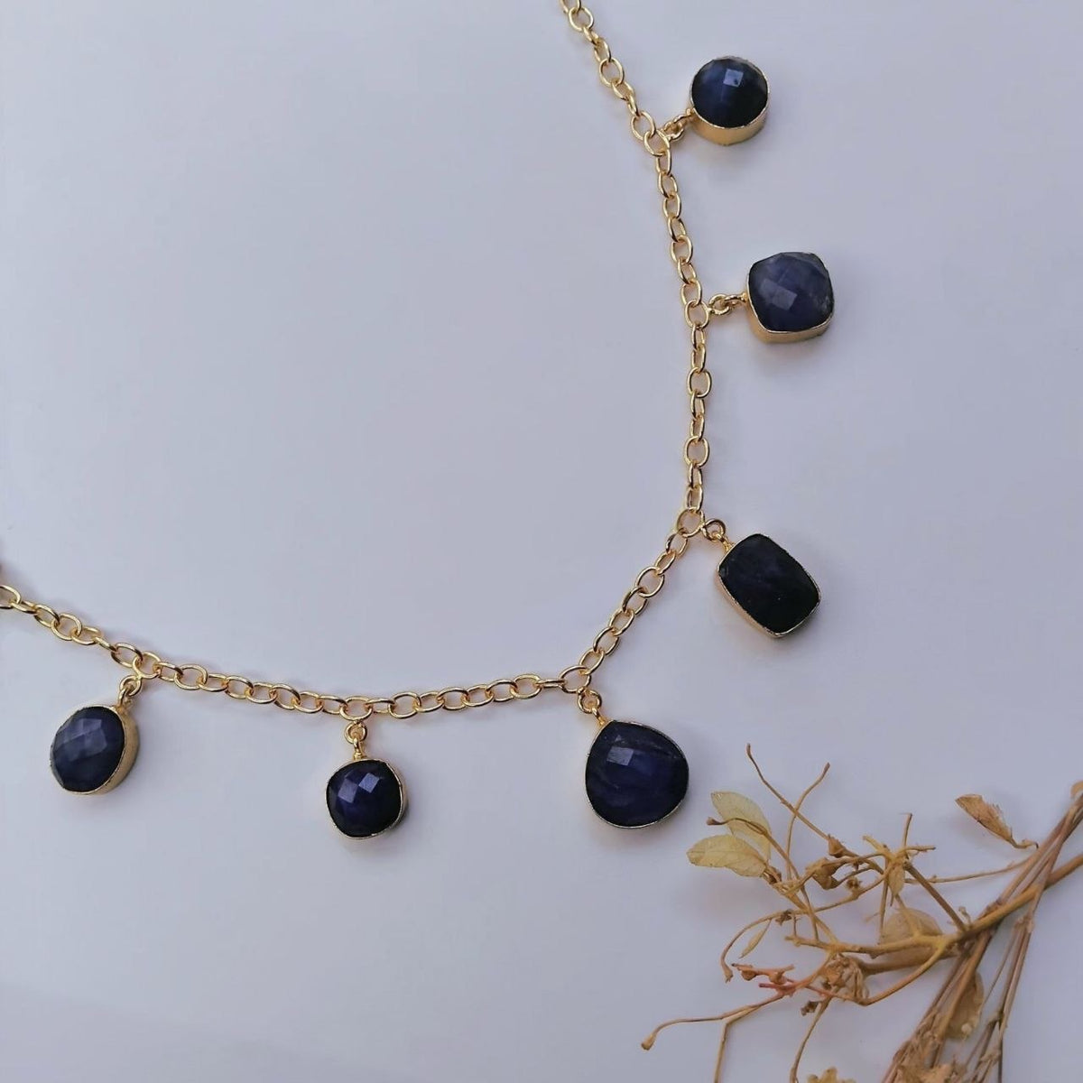 SHAKSHI HANDMADE GOLD TONED NATURAL STONE NECKPIECE OF30