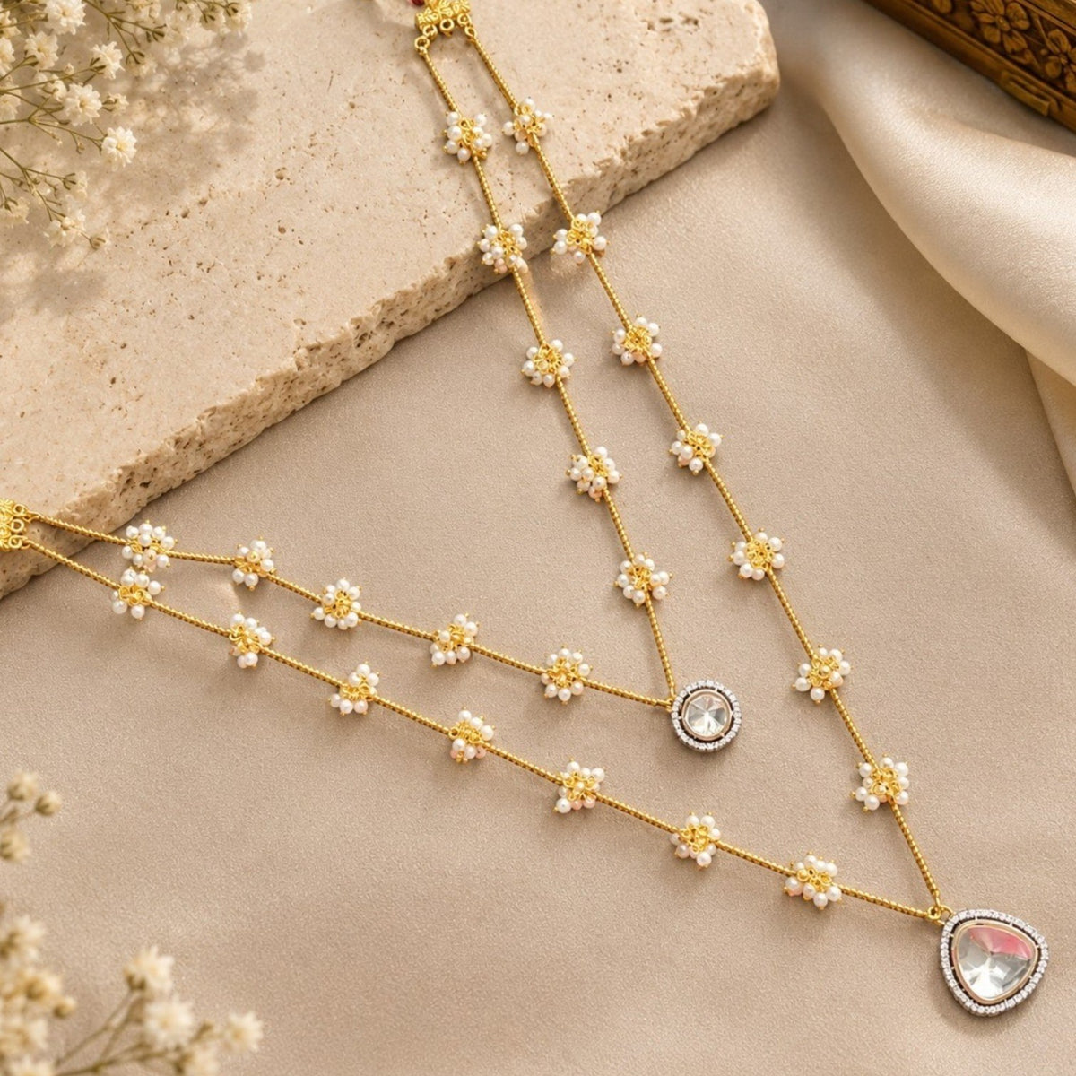 SAVINA HANDMADE POLKI WITH ZIRCON STONES PREMIUM NECKPIECE / MALA WITH CHOKER AND EARRING SET ML252