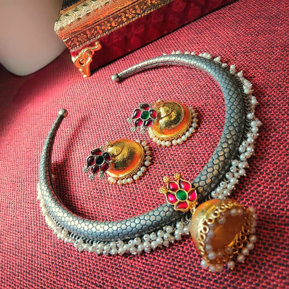 RITHVIKA BIJOUX PREMIUM DUAL TONED HANDMADE NECKLACE/HASLI WITH EARRINGS NL352