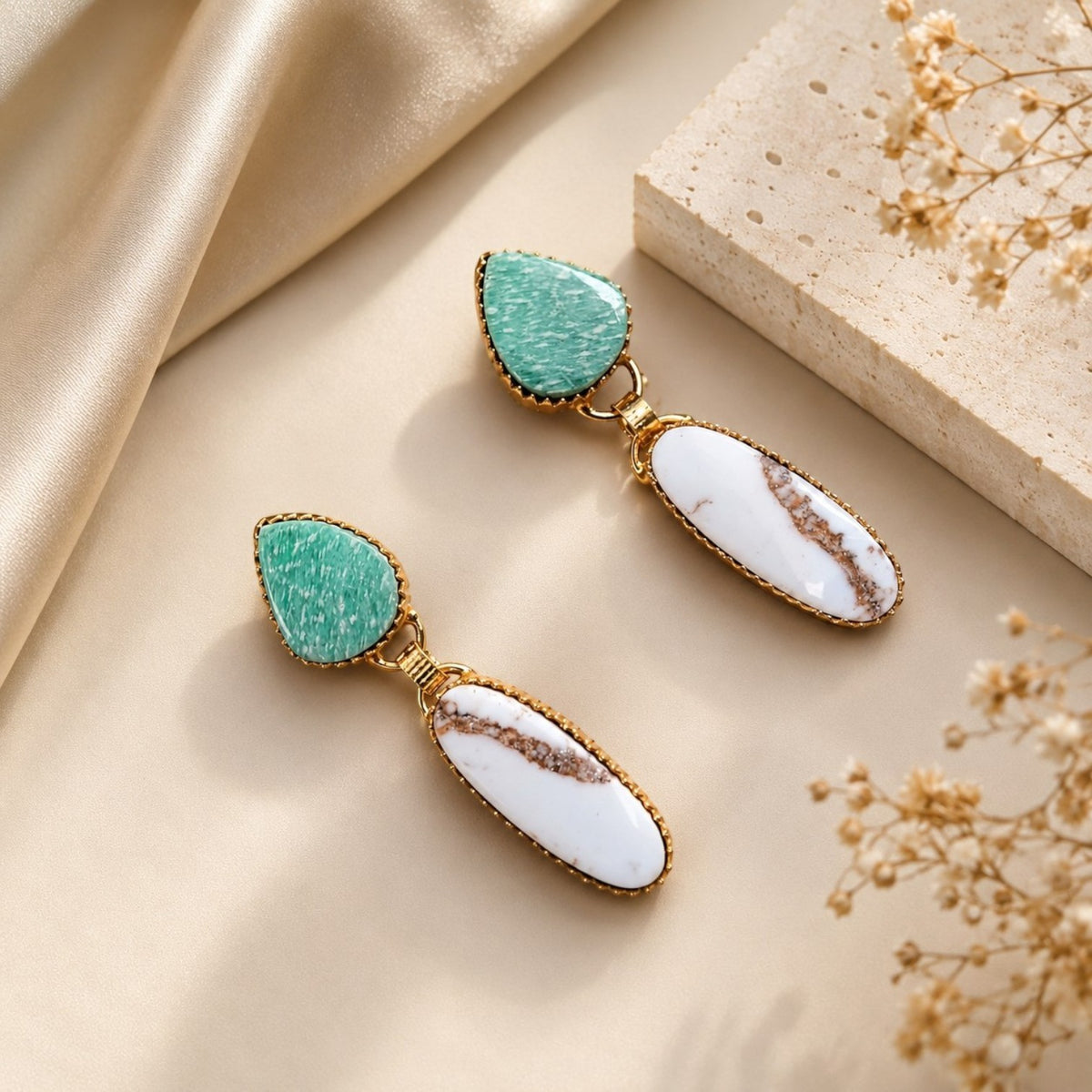 RIHANNA HANDMADE NATURAL STONE GOLD TONED DANGLERS/EARRINGS ER953