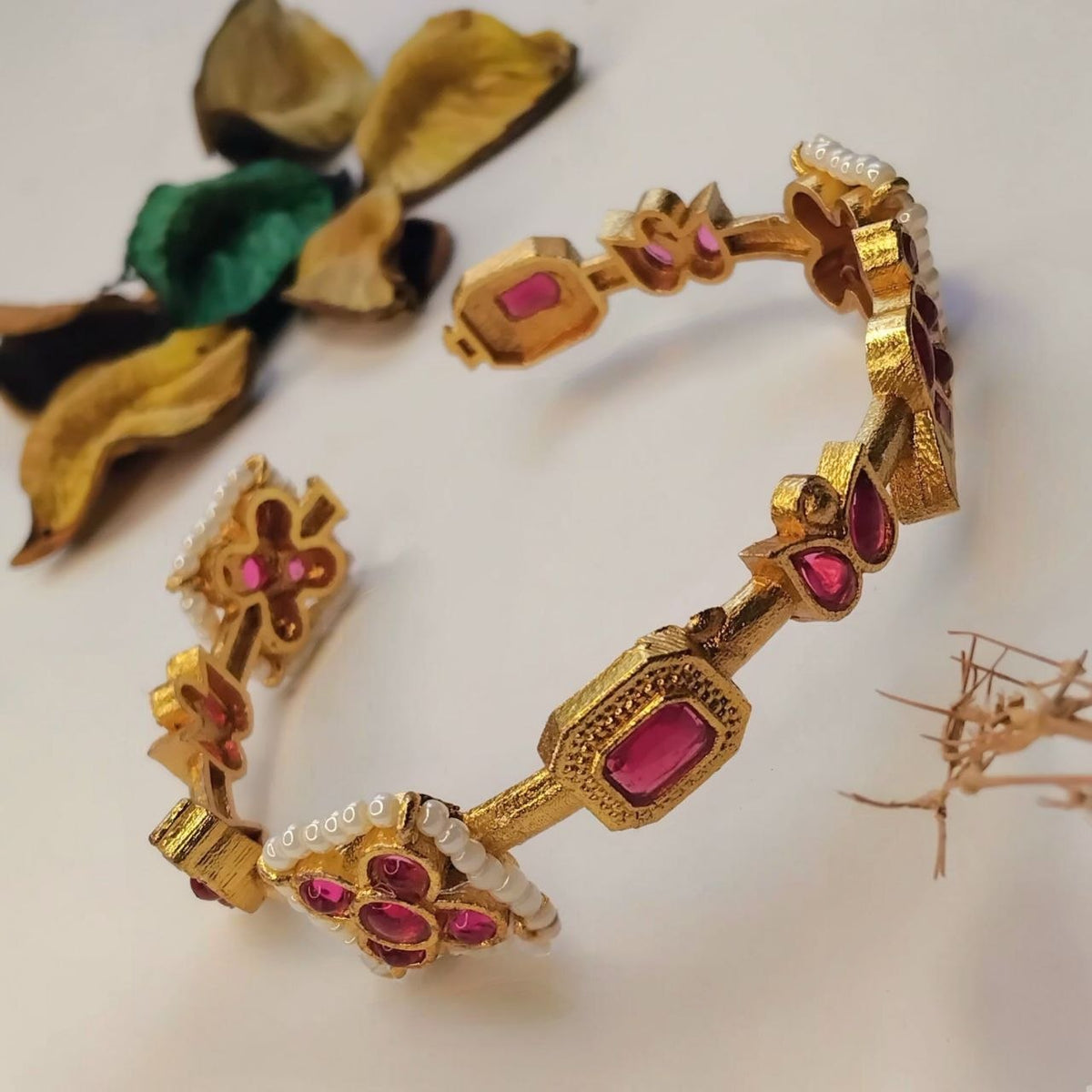 YAMINI GOLD TONED BRASS BANGLES BR214