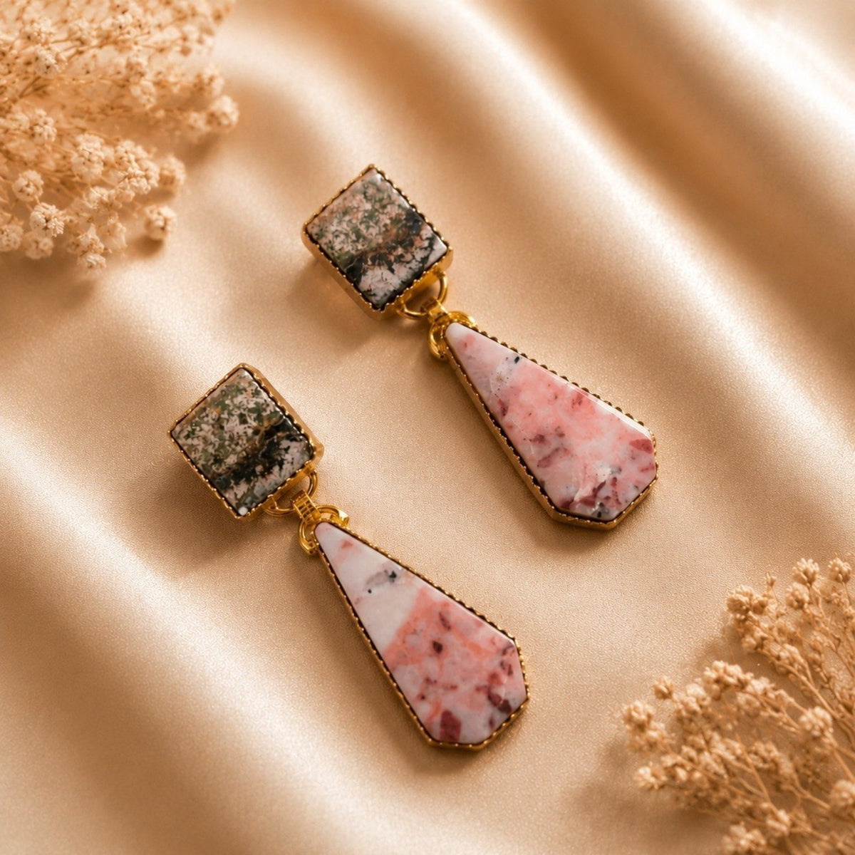 RIHANNA HANDMADE NATURAL STONE GOLD TONED DANGLERS/EARRINGS ER953