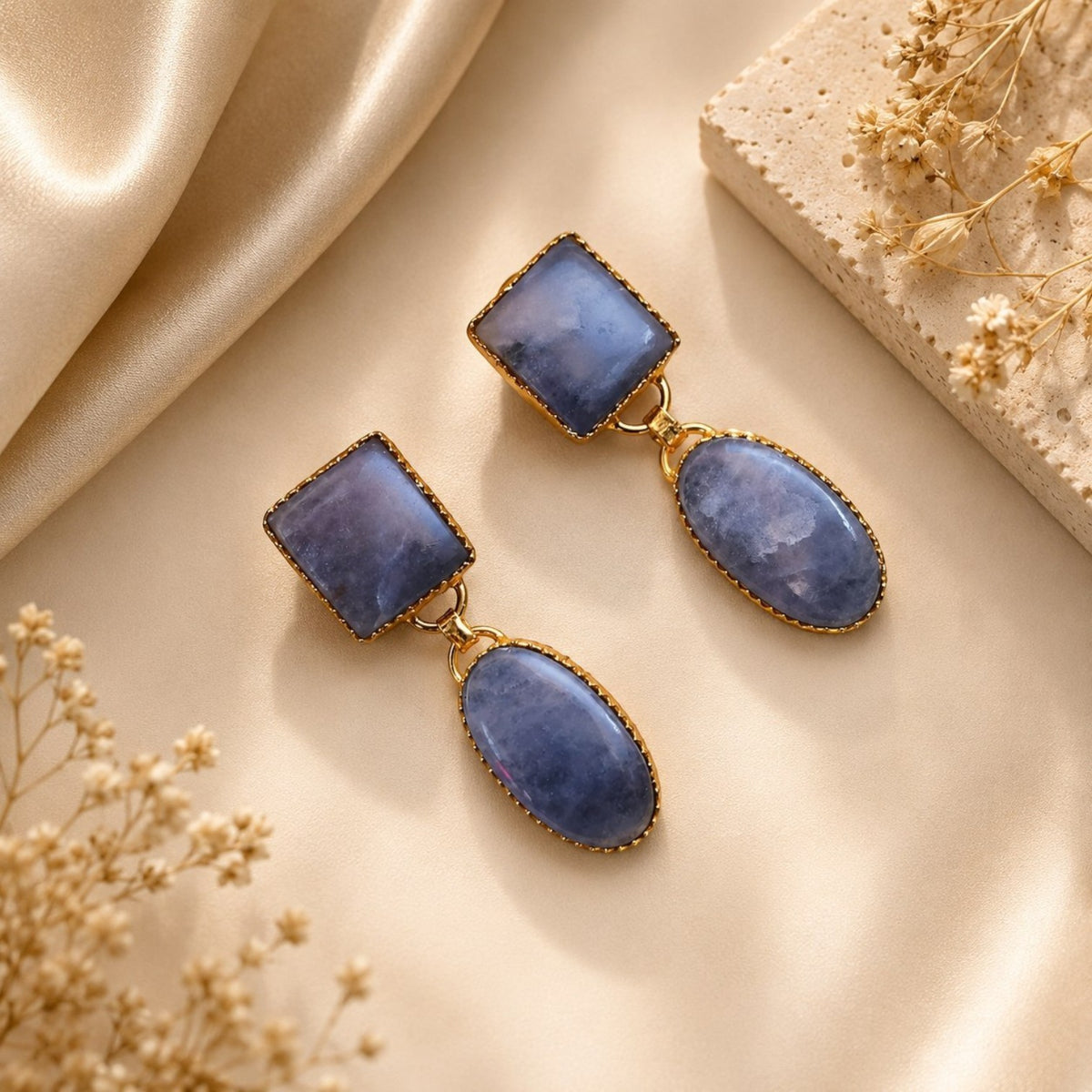 RIHANNA HANDMADE NATURAL STONE GOLD TONED DANGLERS/EARRINGS ER953