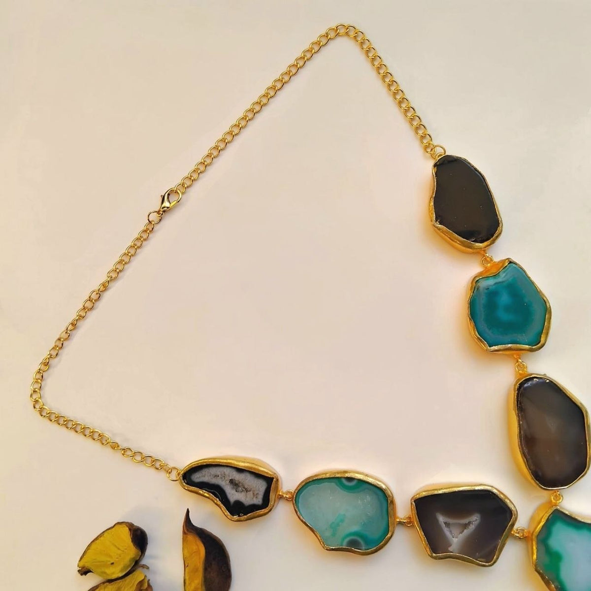 VIHANA HANDMADE NATURAL AGATE STONE TIE NECKLACE ML234