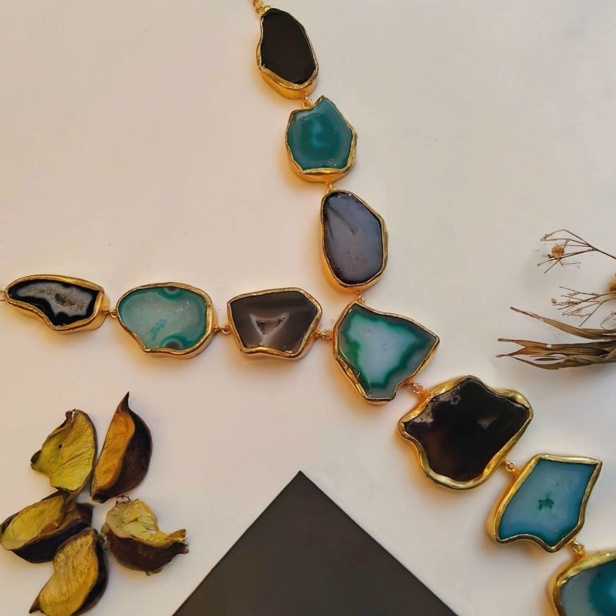 VIHANA HANDMADE NATURAL AGATE STONE TIE NECKLACE ML234