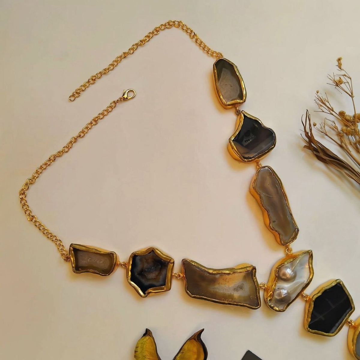 VIHANA HANDMADE NATURAL AGATE STONE TIE NECKLACE ML234