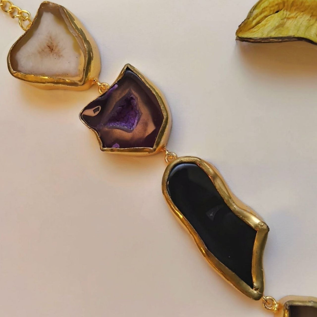 VIHANA HANDMADE NATURAL AGATE STONE TIE NECKLACE ML234