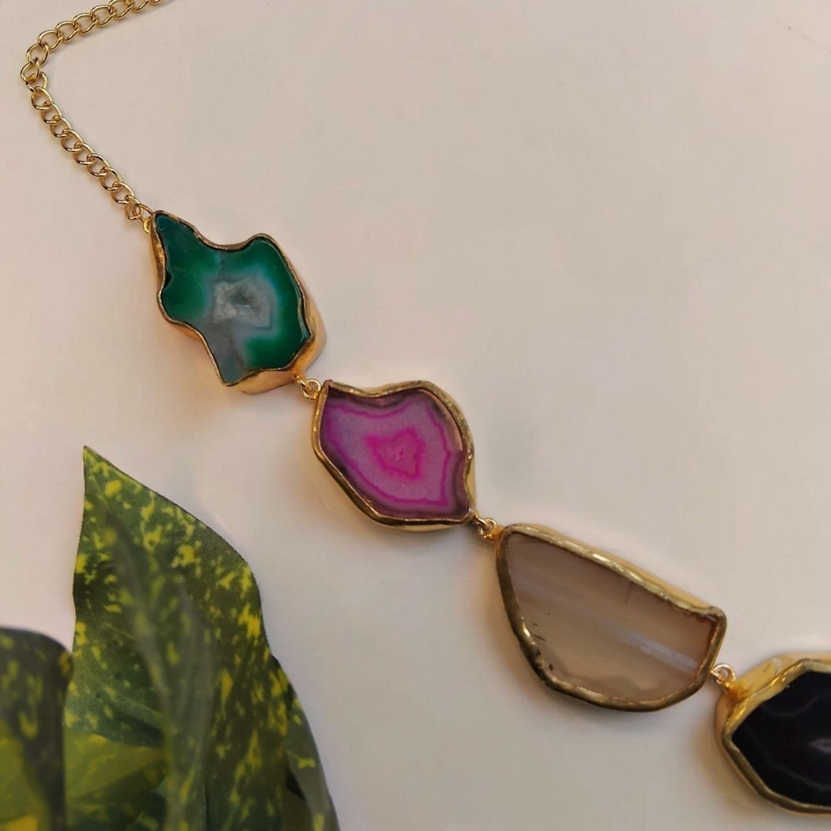 VIHANA HANDMADE NATURAL AGATE STONE TIE NECKLACE ML234