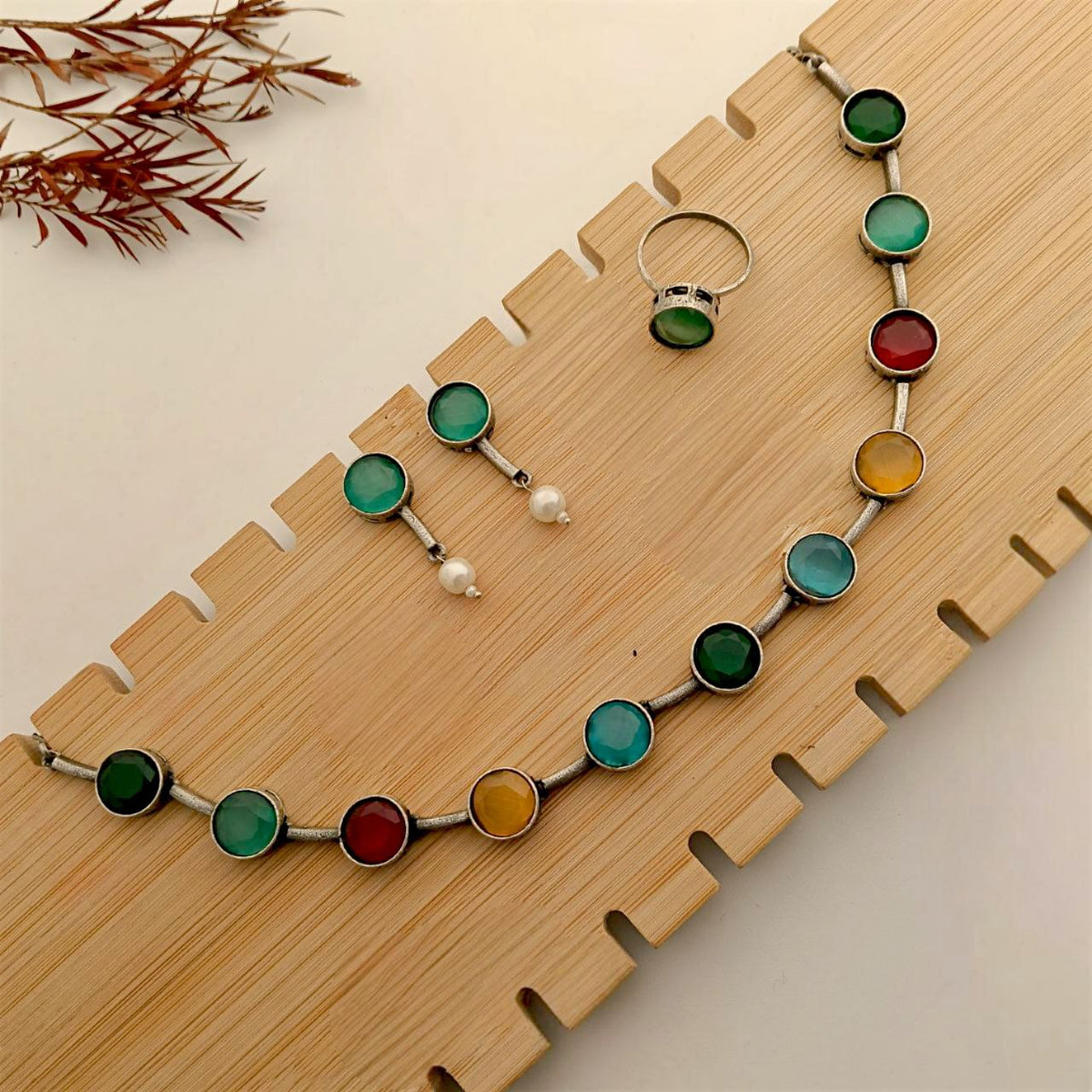 SALOMI SILVER LOOK ALIKE HANDMADE NECKLACE EARRINGS WITH RING NL331