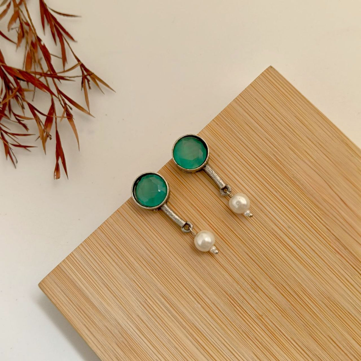 SALOMI SILVER LOOK ALIKE HANDMADE NECKLACE EARRINGS WITH RING NL331