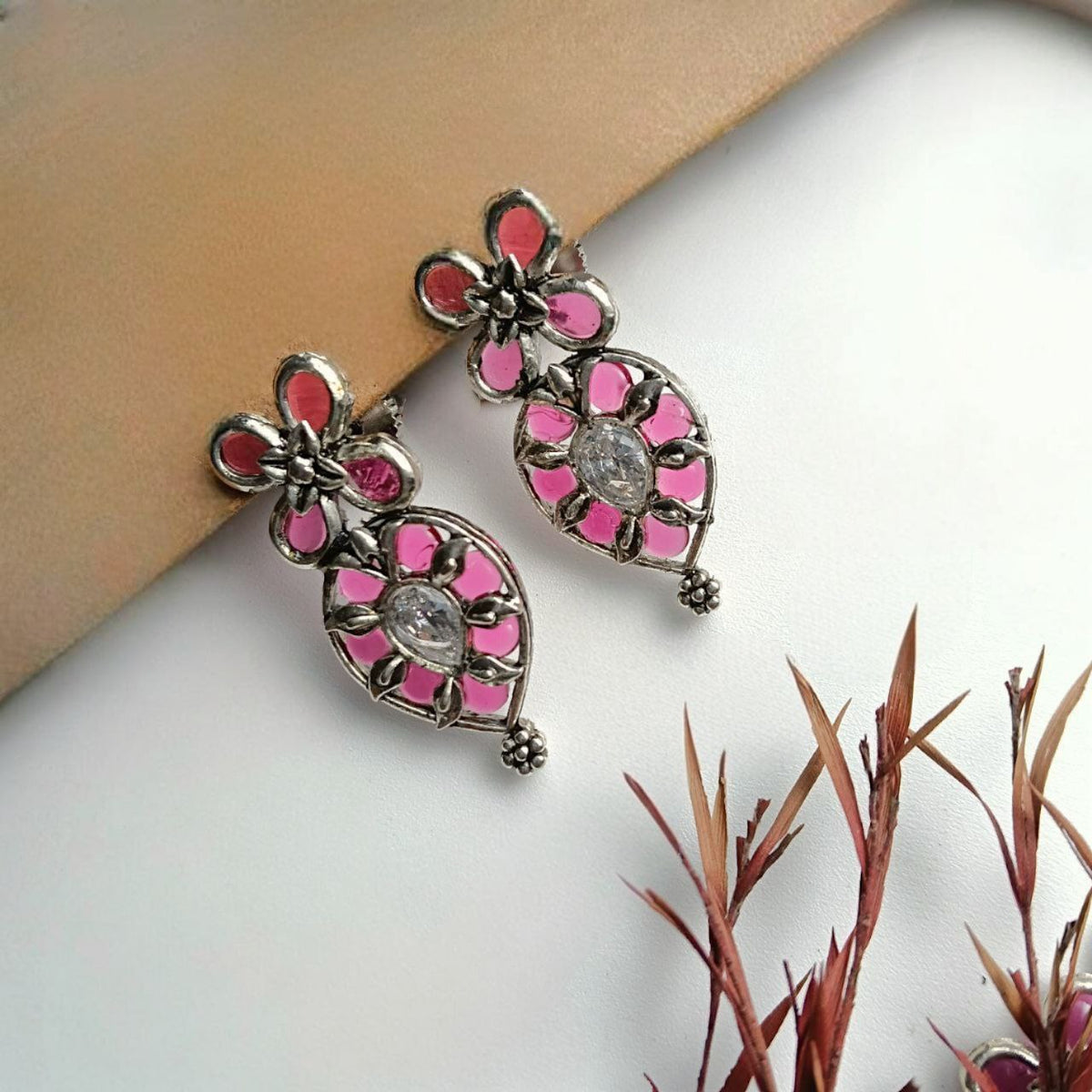 MARCELLA OXIDIZED ANTIQUE NECKLACE NL197